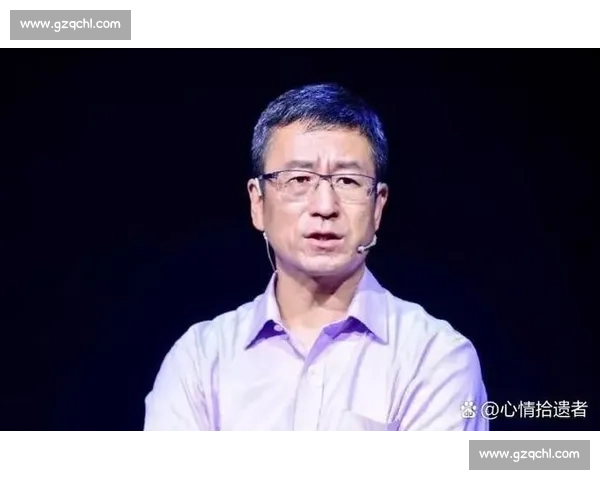 判罚争议引发的舆论风波与比赛公正性探讨分析